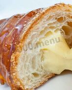 Пирожки из слоеного теста с творогом