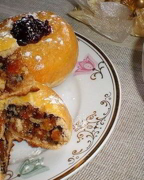 Пирожки с сухофруктами
