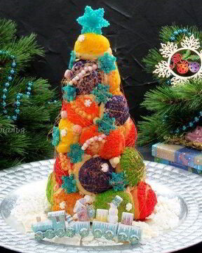 Елочка из пирожных Шу с пломбирным кремом