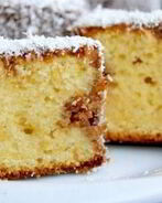 Нежное бисквитное пирожное с кокосом