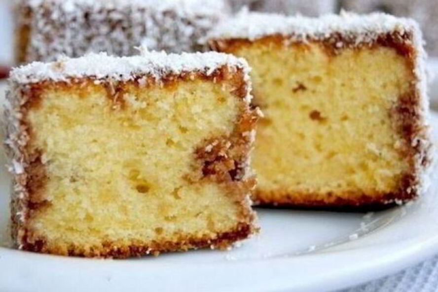 Рецепт нежного бисквитного пирожного с кокосом