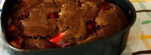 шоколадный брауни с творогом и вишней. Шаг 7