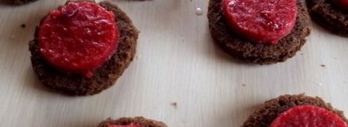 зефирное пирожное с малиновым конфи. Шаг 27