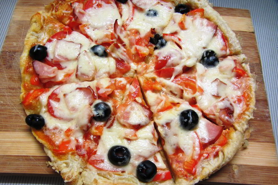 Рецепт пиццы с копченым окороком