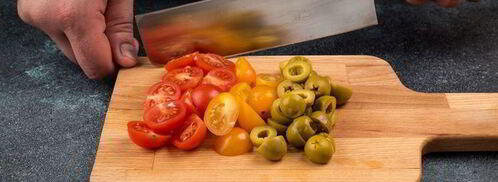 пицца с крабовым мясом, томатами и маслинами. Шаг 6