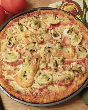 Пицца с морепродуктами в духовке