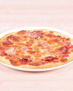 Пицца с салями