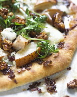 Пицца с сыром и грушей