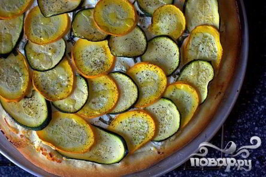 Рецепт пиццы с цуккини и козьим сыром