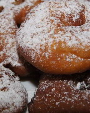 Пончики с яблоками и коньяком