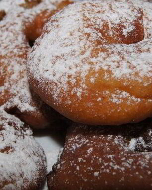 Пончики с яблоками и коньяком