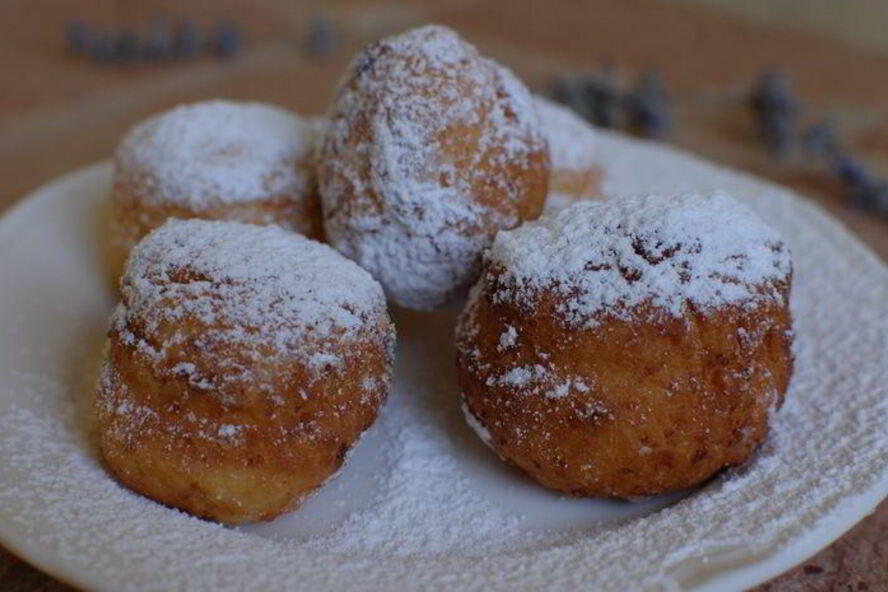 Рецепт творожных пончиков с изюмом