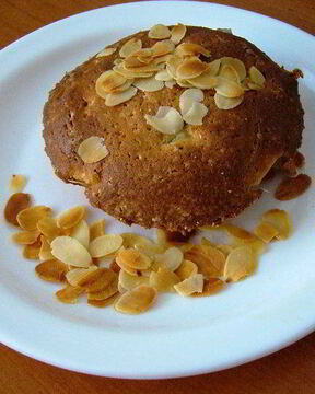 Грушевая шарлотка на раз