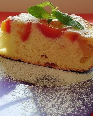 Классическая шарлотка с яблоками и нектаринами