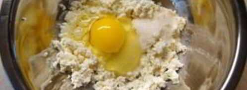 шарлотка из сухарей с яблоками. Шаг 4