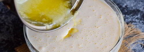 шарлотка на кефире. Шаг 4