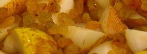 шарлотка с грушами, изюмом и корицей. Шаг 8