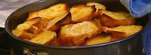 шарлотка с грушами, изюмом и корицей. Шаг 10