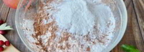 шоколадная шарлотка с яблоками. Шаг 3