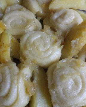 Немецкий штрудель с картошечкой и луком