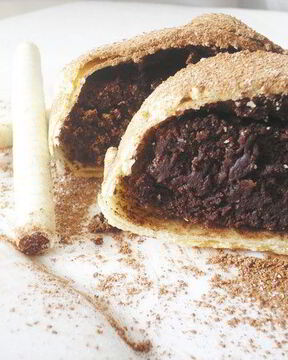 Шоколадно-ореховый штрудель