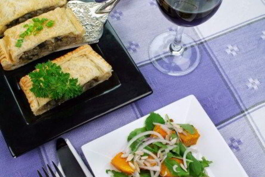 Рецепт штруделя с грибами и козьим сыром