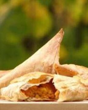 Слоеные конвертики из фило с тыквой и фетой