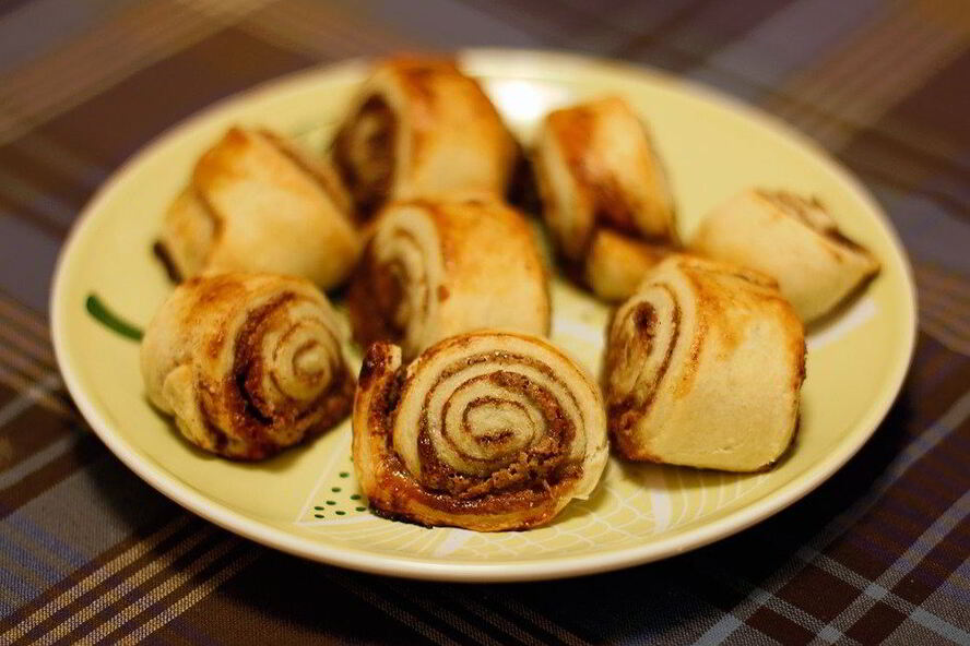 Рецепт слоек с сыром и корицей