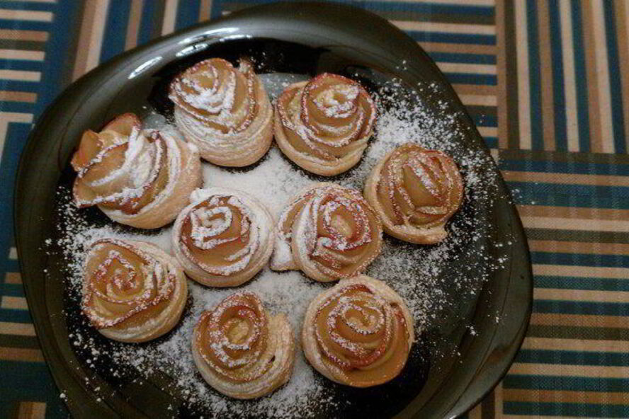 Рецепт слоек с яблоками розочки