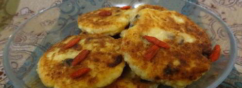 сырники по-восточному с ягодами годжи и корицей. Шаг 10