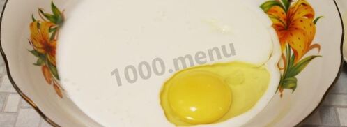 жидкое тесто на кефире и сметане. Шаг 3