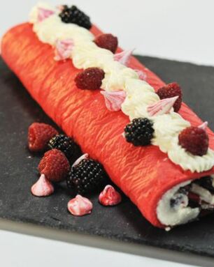 Заварной бисквитный рулет