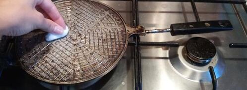 домашние вафли со сгущенкой. Шаг 3