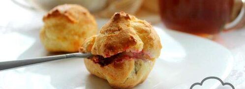 домашние профитроли с начинкой из вишен. Шаг 8