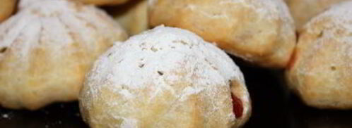 профитроли с клубничной начинкой. Шаг 12