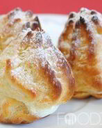 Профитроли с заварным кремом