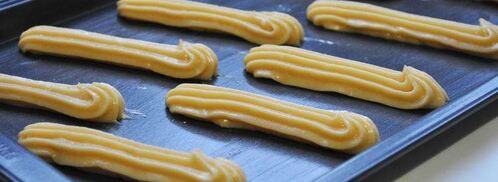 шоколадные пирожные эклеры с заварным кремом. Шаг 10