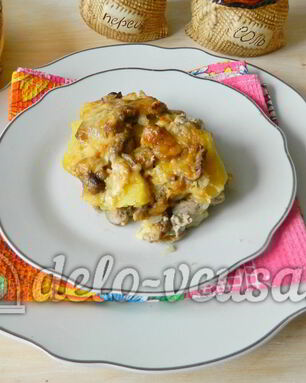 Картофельная запеканка с мясом и грибами