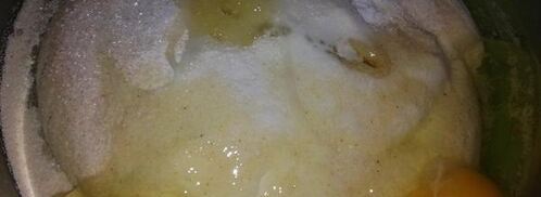 творожная запеканка с хурмой. Шаг 4