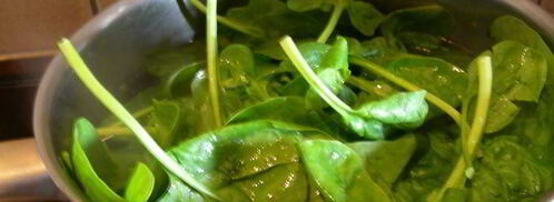 творожный пирог-запеканка с летней зеленью, помидорами черри и фетой. Шаг 3