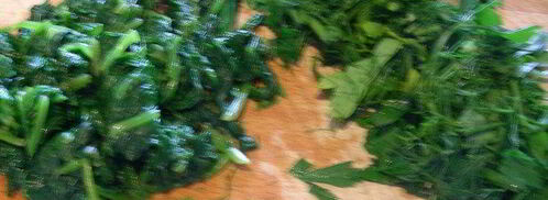 творожный пирог-запеканка с летней зеленью, помидорами черри и фетой. Шаг 4