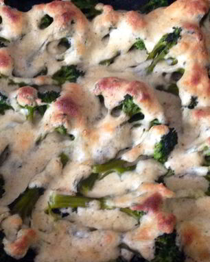 Запеканка из брокколи со сливками и сыром