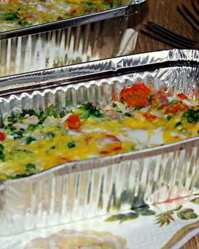 Запеканка из риса и овощей с нежной копчено-вареной грудинкой