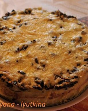 Запеканка картофельная с грибами и ветчиной