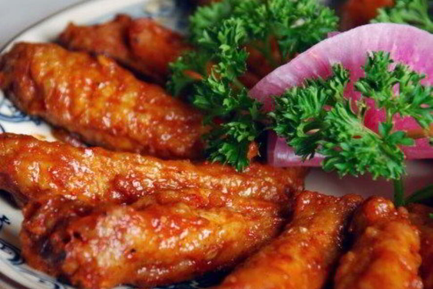 Рецепт куриных крылышек с аджикой и чесноком