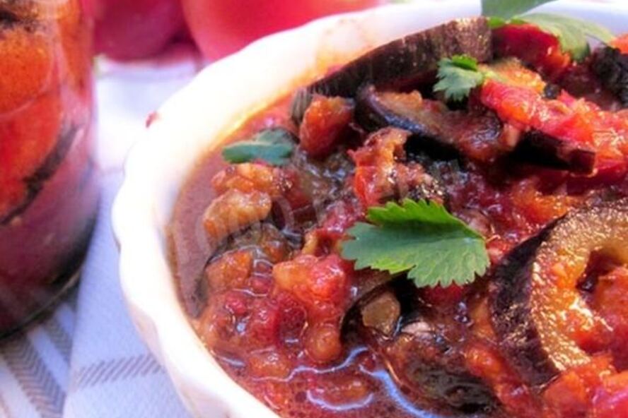 Рецепт острых кабачков в аджике