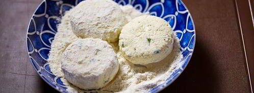 соленые сырники с аджикой. Шаг 9