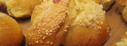 булочки-узелки с джемом. Шаг 10