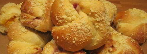 булочки-узелки с джемом. Шаг 11