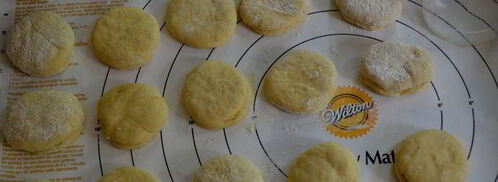 донаты с малиновым джемом. Шаг 5